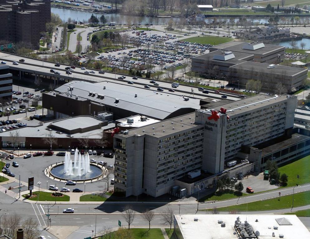 Ramada By Wyndham Buffalo Downtown Exterior photo