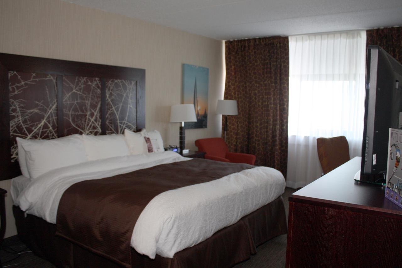Ramada By Wyndham Buffalo Downtown Exterior photo