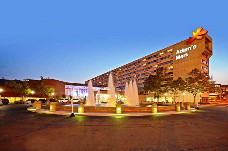 Ramada By Wyndham Buffalo Downtown Exterior photo