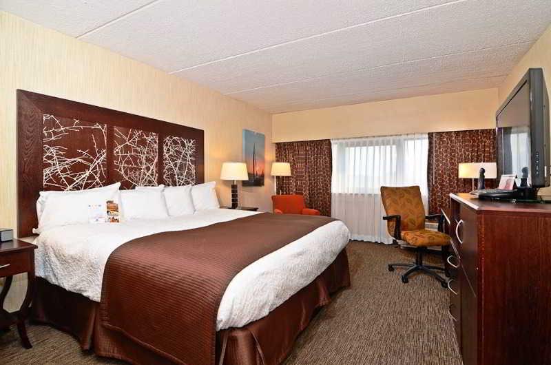 Ramada By Wyndham Buffalo Downtown Exterior photo