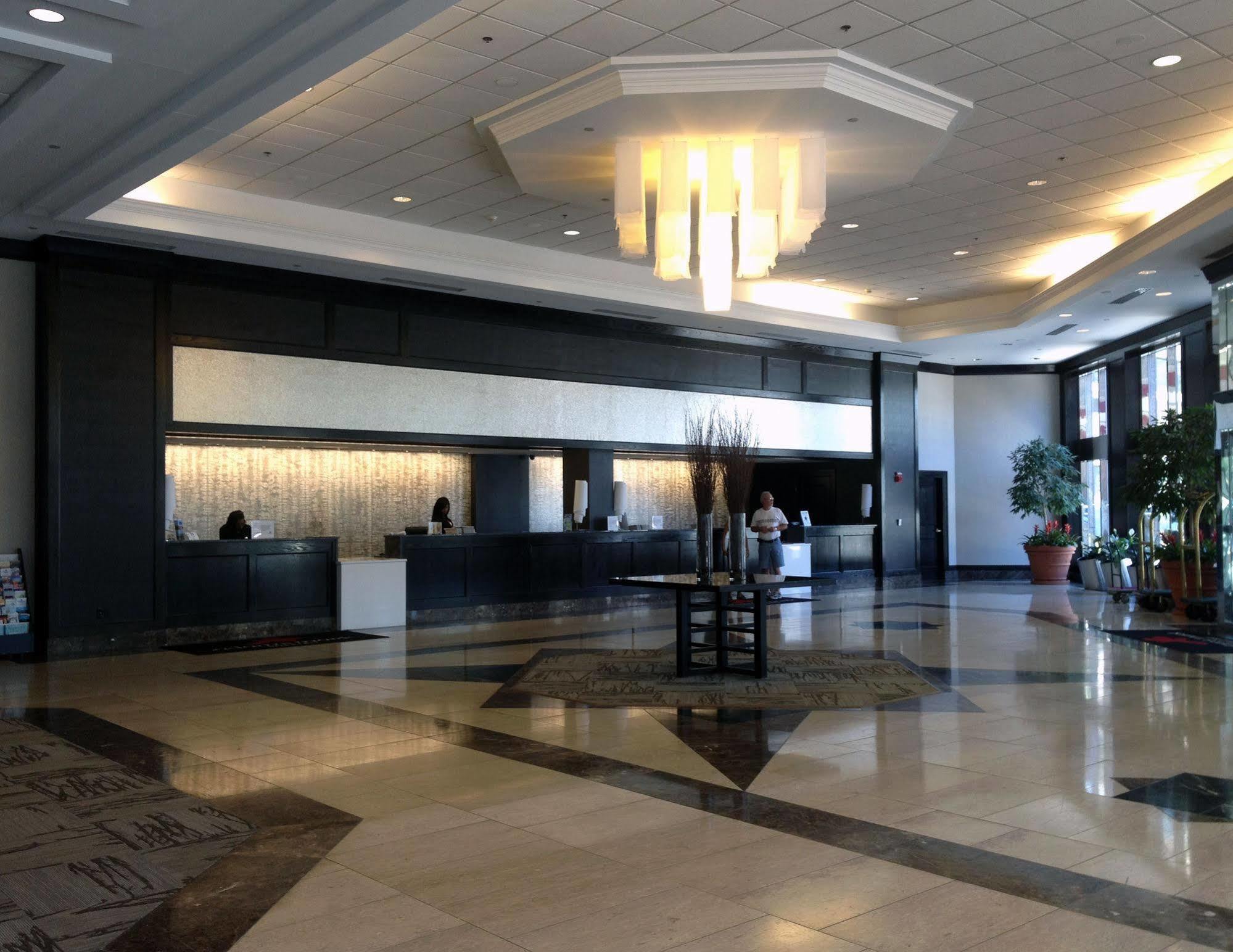 Ramada By Wyndham Buffalo Downtown Exterior photo