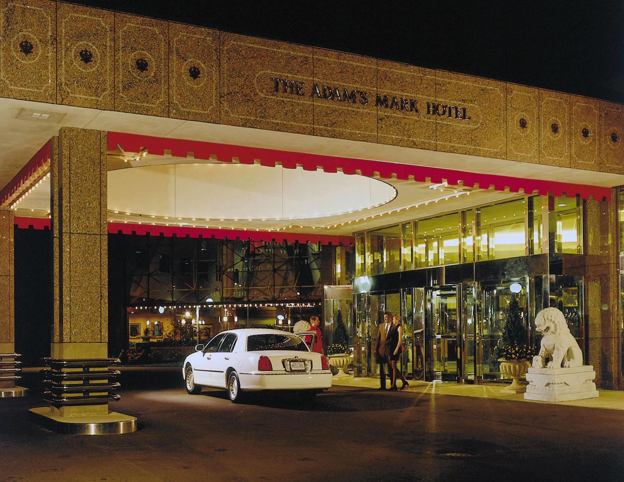 Ramada By Wyndham Buffalo Downtown Exterior photo