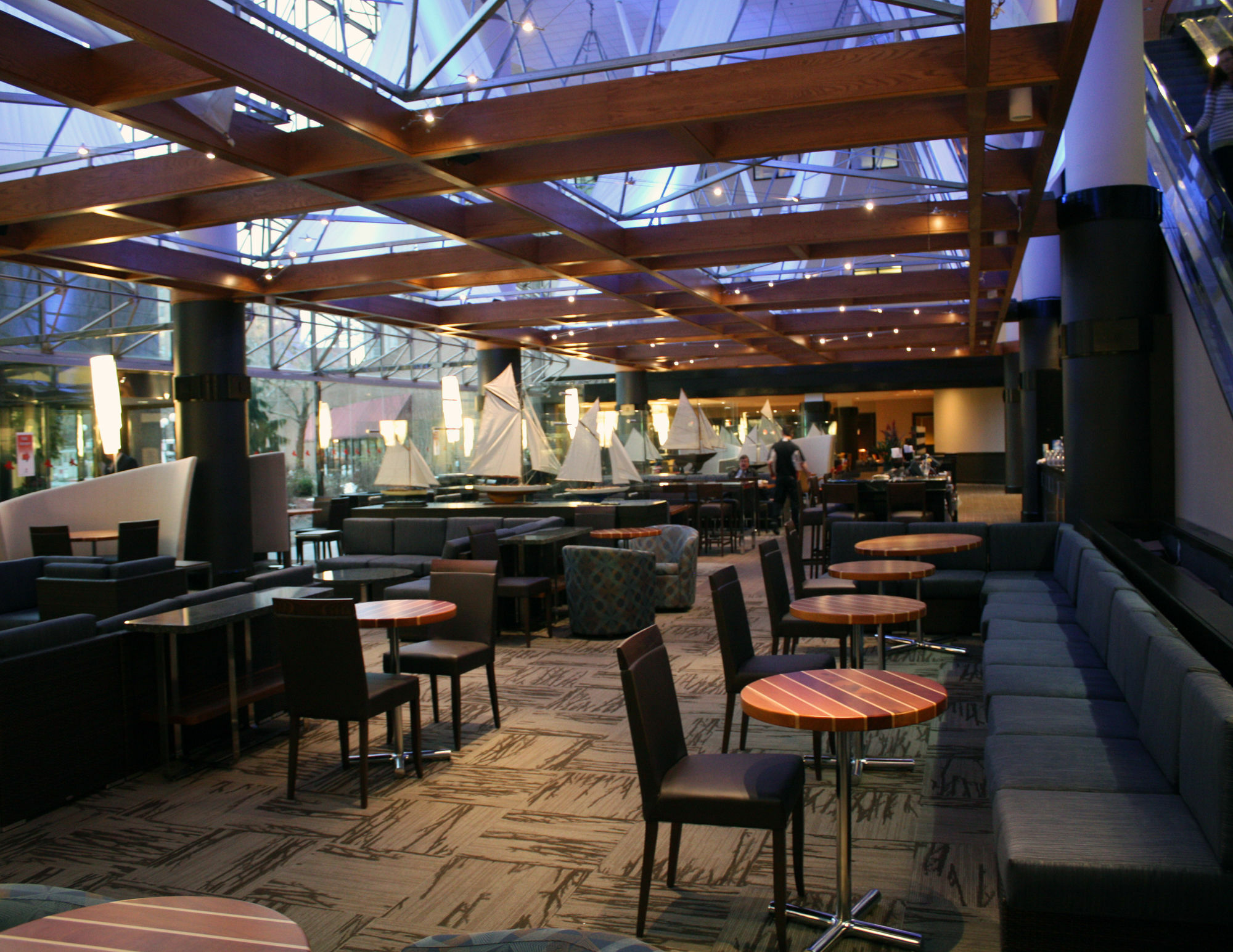 Ramada By Wyndham Buffalo Downtown Exterior photo