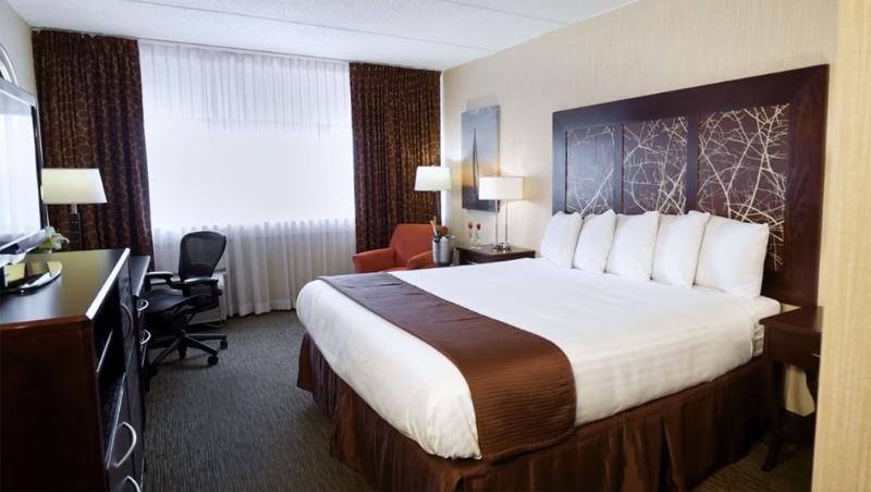 Ramada By Wyndham Buffalo Downtown Exterior photo